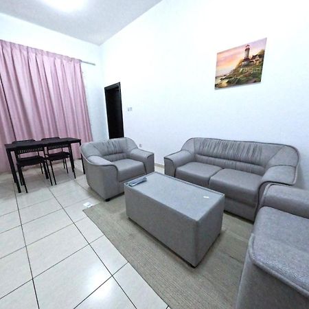 Al Badaa Star Residence - Home Stay Дубай Екстериор снимка