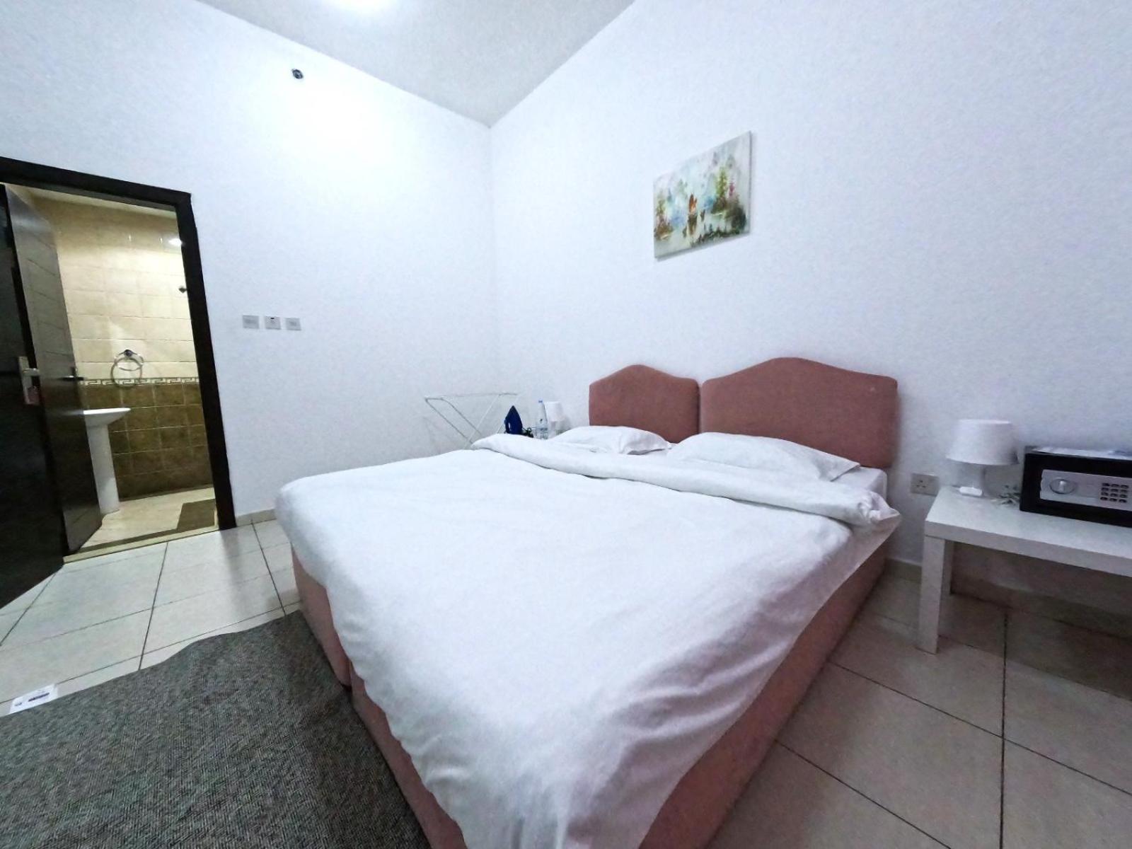 Al Badaa Star Residence - Home Stay Дубай Екстериор снимка